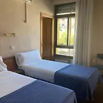Condal מלון