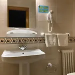 Отель Condal 2*