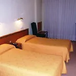 Отель Condal 2*