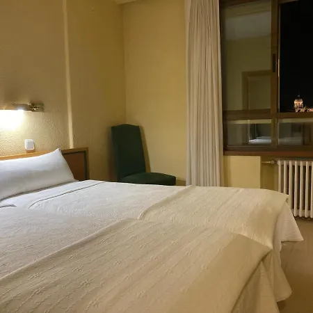 Hotel Condal 2*