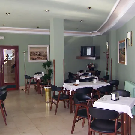 Otel Condal 2*